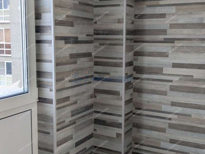 трёхкомнатная квартира на Молодёжном проспекте дом 38