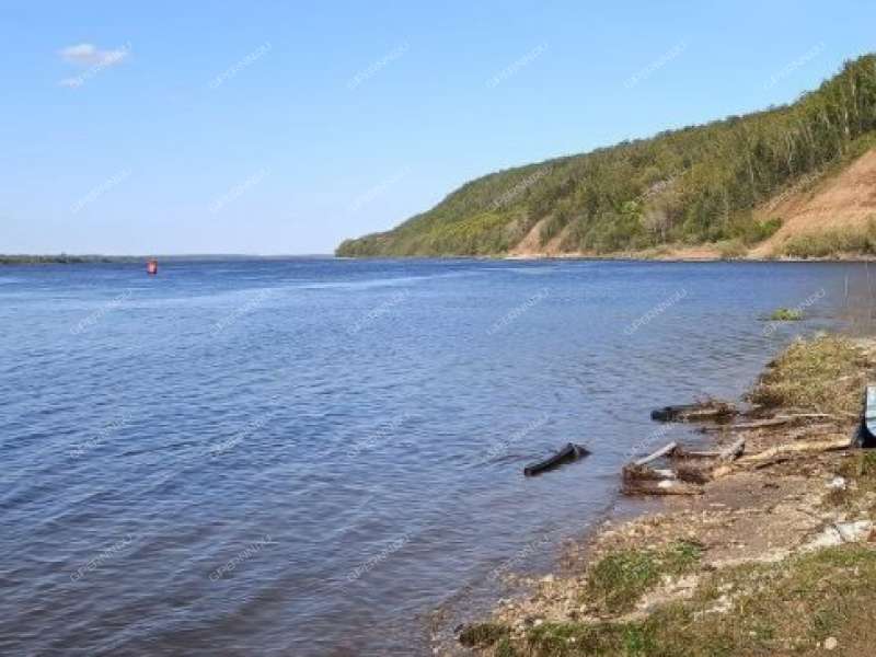 дом на улице Ограда село Татинец