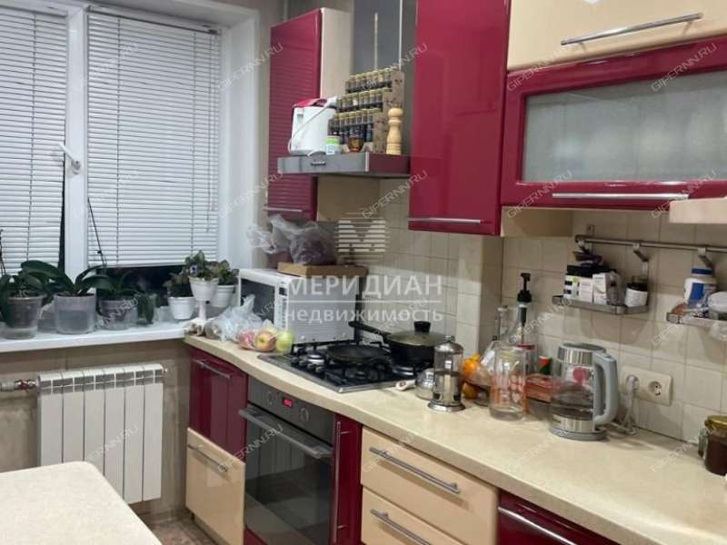 трёхкомнатная квартира на Берёзовской улице дом 92