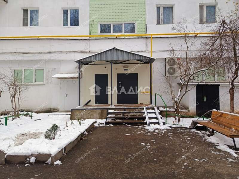 трёхкомнатная квартира на улице Маршала Рокоссовского дом 17