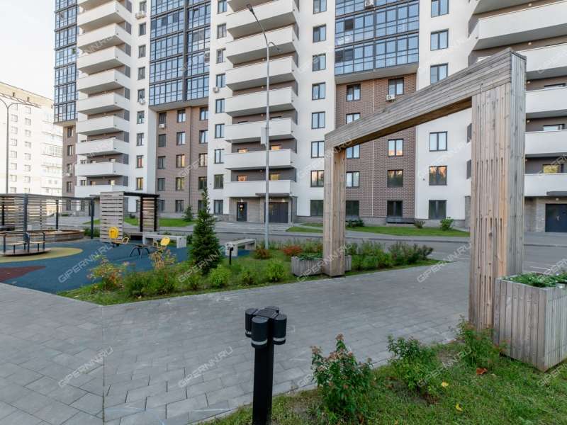 двухкомнатная квартира на улице Александра Хохлова дом 7