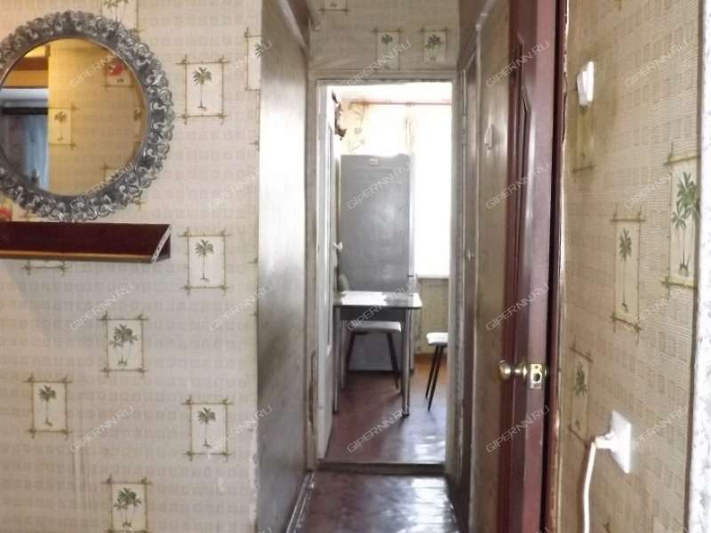 трёхкомнатная квартира в переулке Воровского дом 9 город Бор