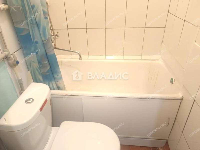 двухкомнатная квартира на улице Народная Стройка дом 19