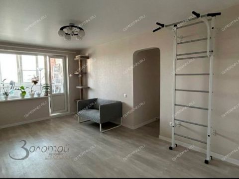 3-komnatnaya-ul-gornaya-d-12 фото