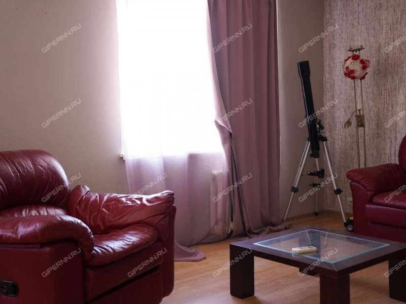 трёхкомнатная квартира на Берёзовской улице дом 103