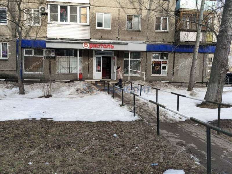 помещение под торговую площадь на улице Дружаева