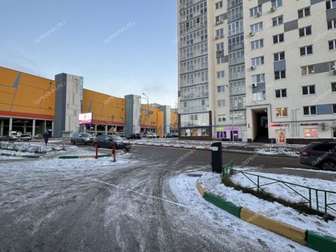 3-komnatnaya-ul-delovaya-d-20 фото