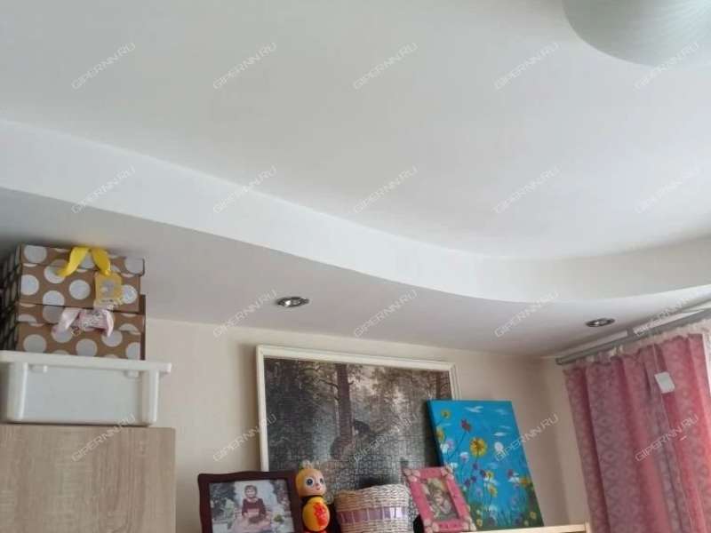 трёхкомнатная квартира на улице Сергея Есенина дом 35