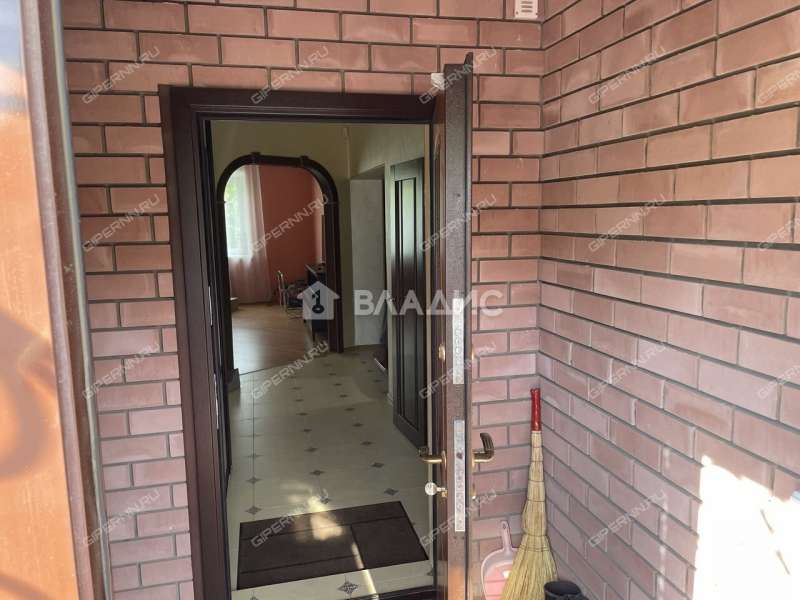 дом на 6-й улице город Бор