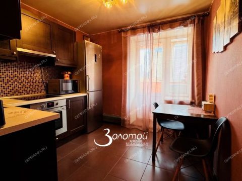 1-komnatnaya-ul-burdenko-d-33-k1 фото