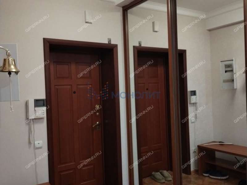 четырёхкомнатная квартира на улице 40 лет Октября дом 5б