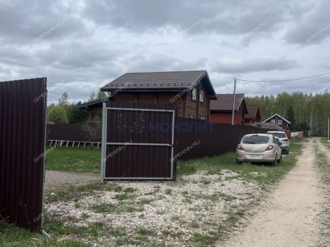 dom-derevnya-inyutino-bogorodskiy-municipalnyy-okrug фото