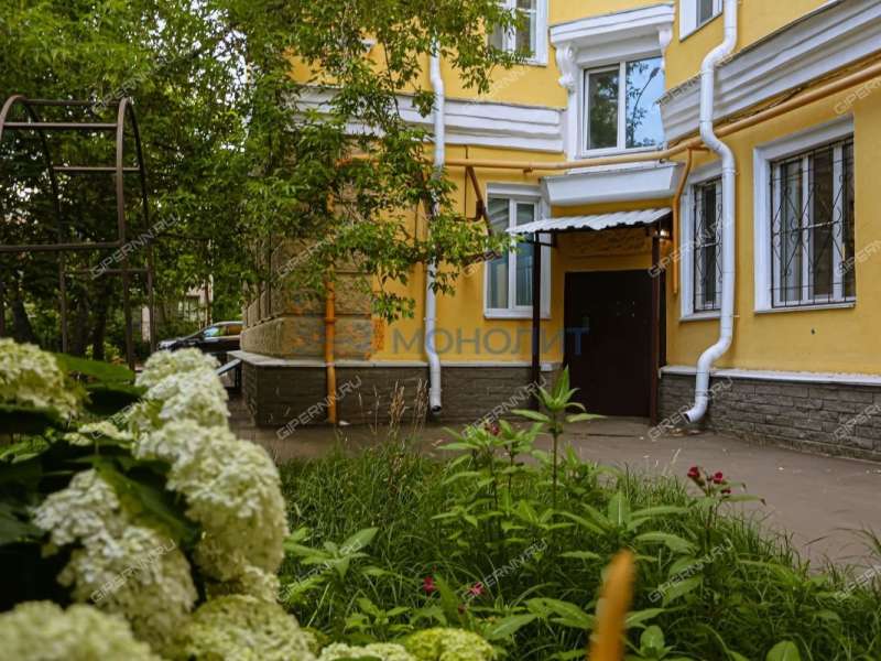 трёхкомнатная квартира на улице 50-летия Победы дом 6/2