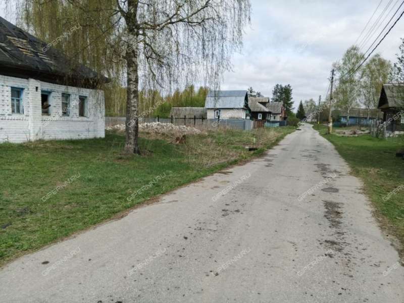 земельный участок 6,7 сотки деревня Ильинское