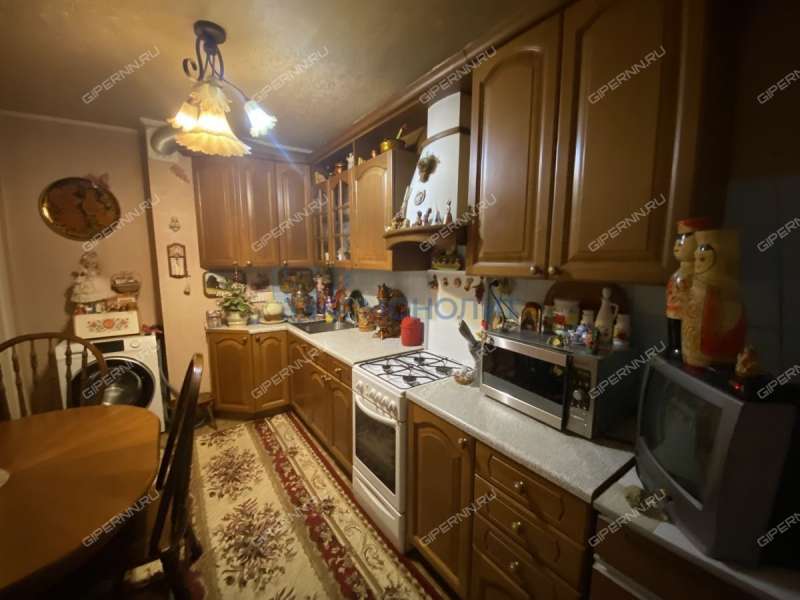 трёхкомнатная квартира на улице Панфиловцев дом 5