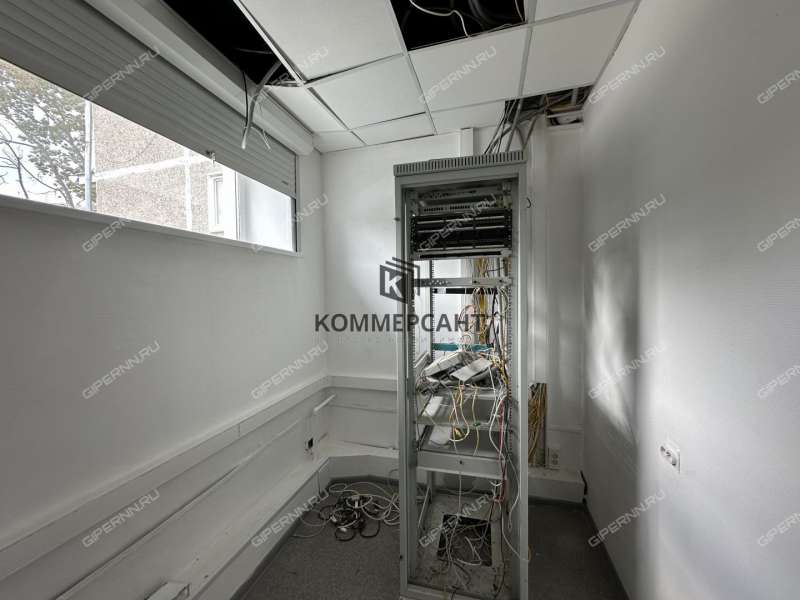 помещение под торговую площадь на улице Веденяпина