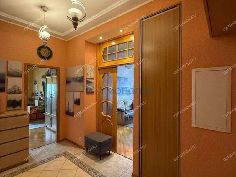 трёхкомнатная квартира на Большой Покровской улице дом 35а