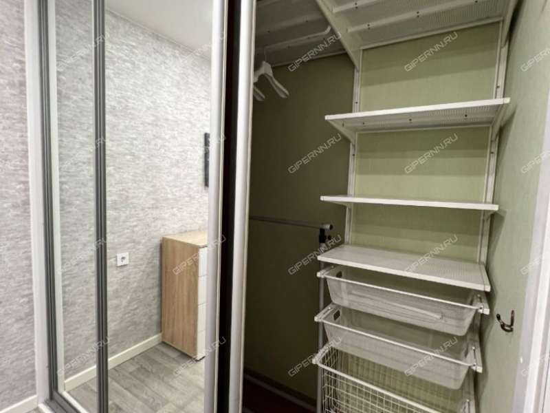 однокомнатная квартира на Волжской набережной дом 23