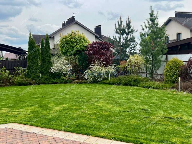 дом в слободе Верхнепечёрская