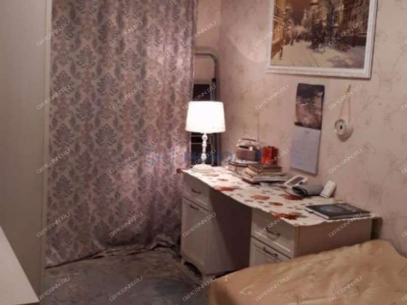 четырёхкомнатная квартира на улице Политбойцов дом 4