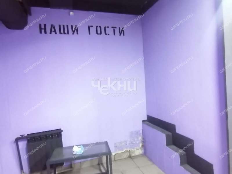 помещение под коммерческую недвижимость на Ильинской улице