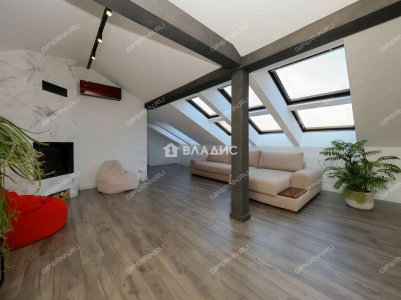 трёхкомнатная квартира на улице Минина дом 29