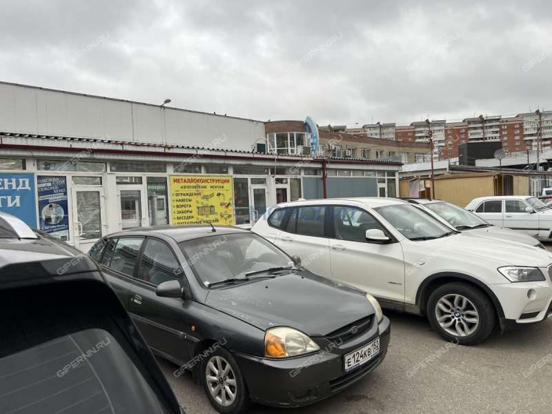 помещение под офис, торговую площадь на улице Плотникова