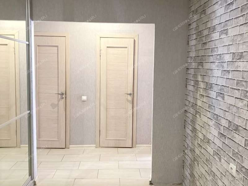 трёхкомнатная квартира на улице Богдановича дом 6